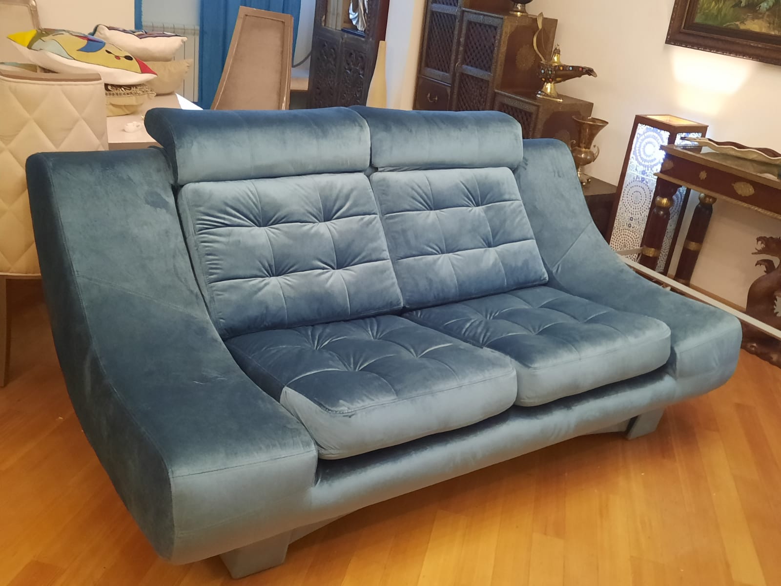 Обивка дивана на дому. поселок Володарского